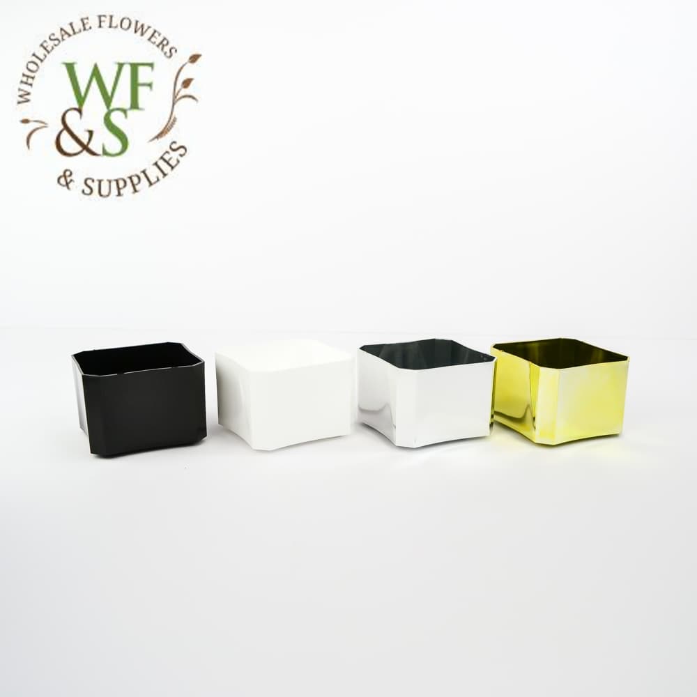 3.5" Plastic Centerpiece Planters in Assorted Colors 