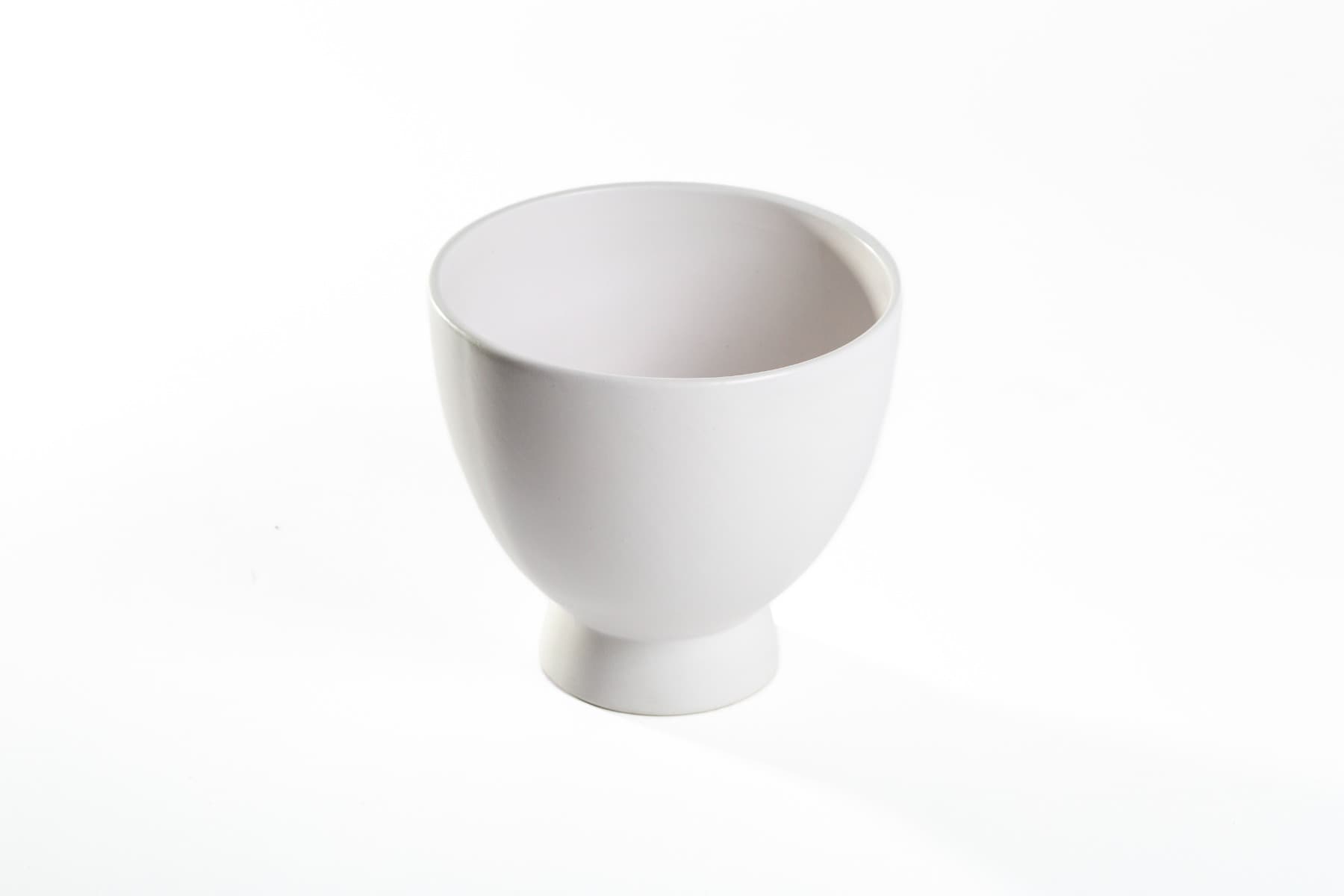 5.5" White Ceramic Dahlia Footed Urn