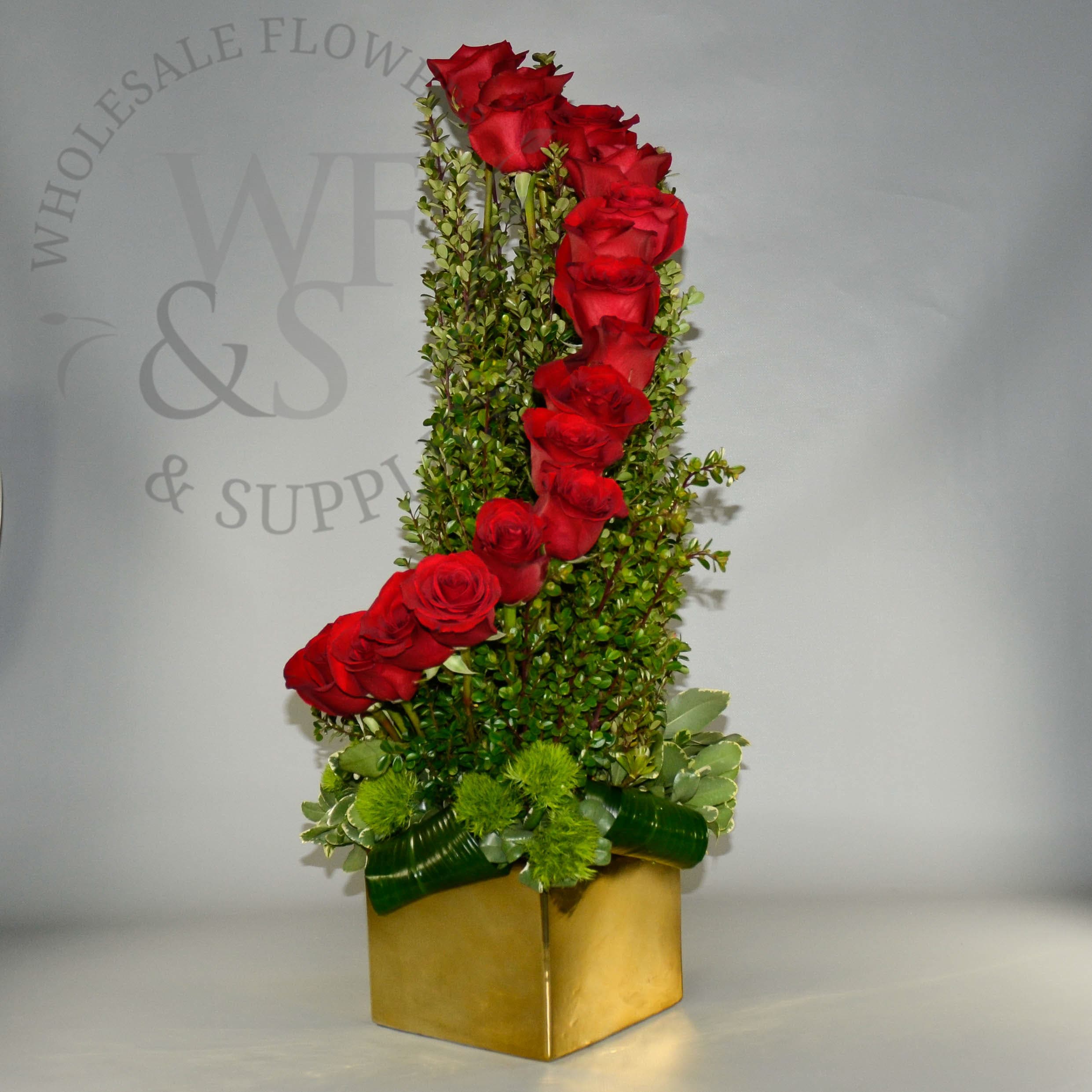 Gold Ceramic Vase with 16 Red Roses #10