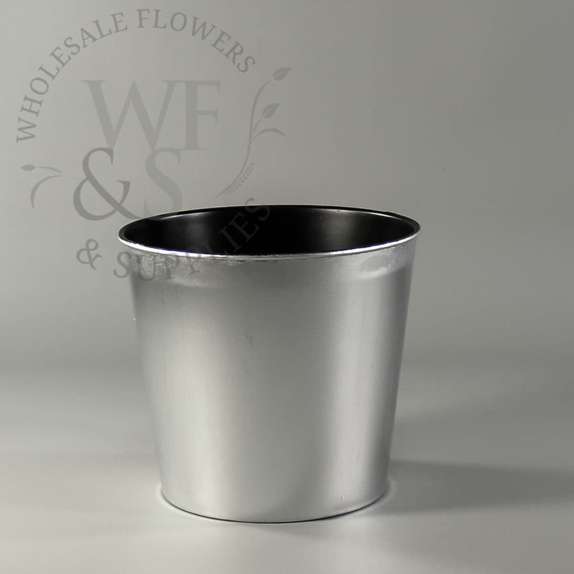 6.5" Silver Recycled Plastic Pot