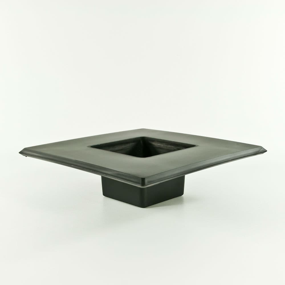 9" x 9" Plastic Square Mesa Vase in Matte Black
