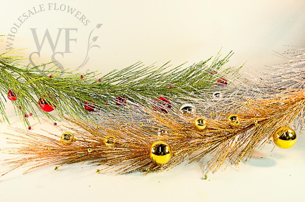 Brilliant Christmas Garland in four colors - 72"