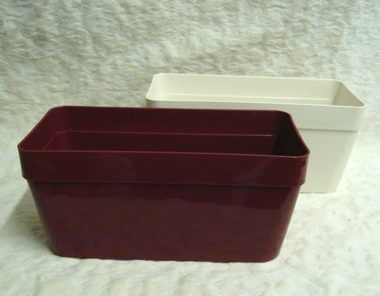 Burgundy Tapered Plastic Flower Container  DISC