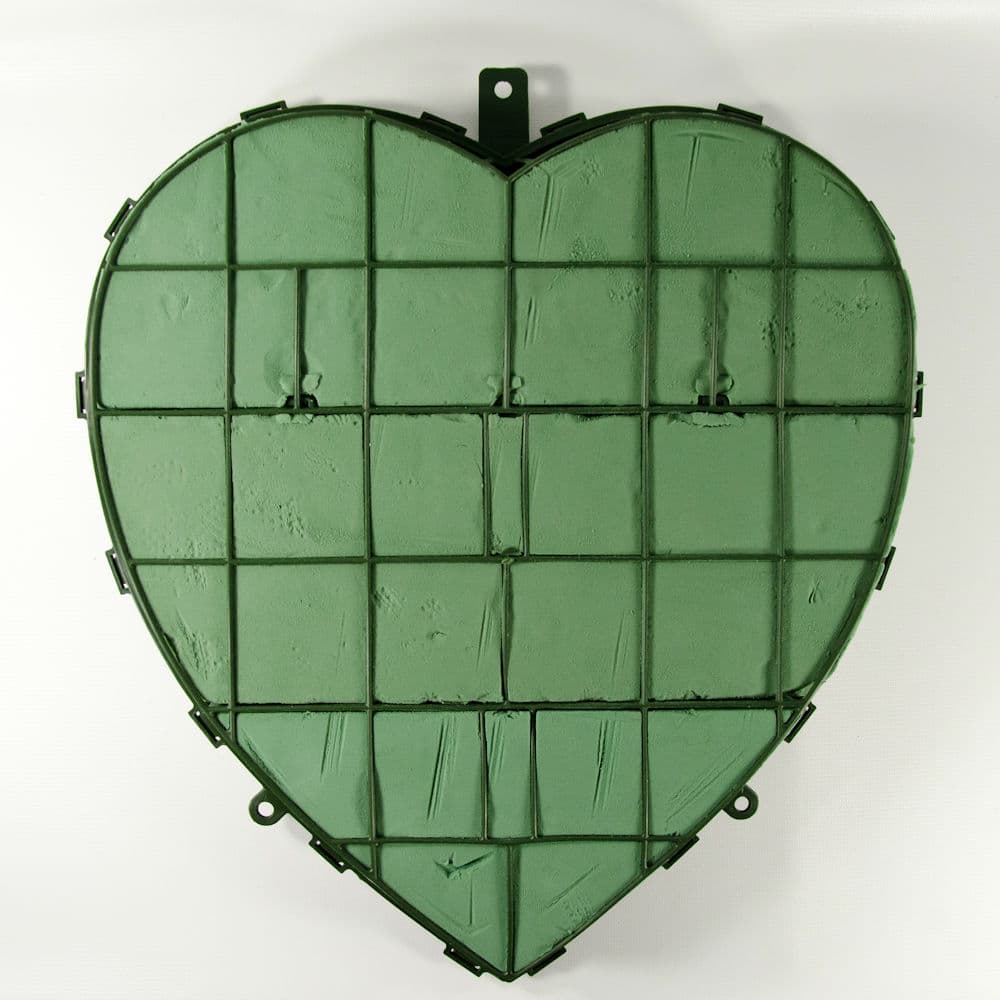 18" Deluxe Snap Fit Aquafoam Closed Heart