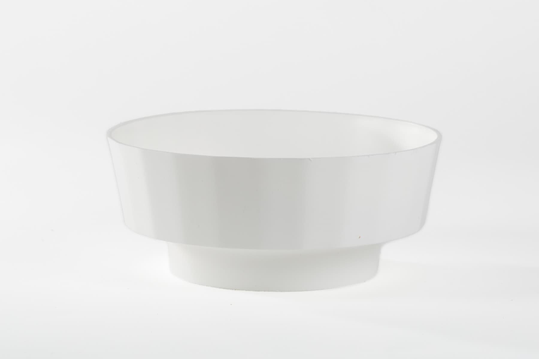 9" Elevated Plastic White Pot