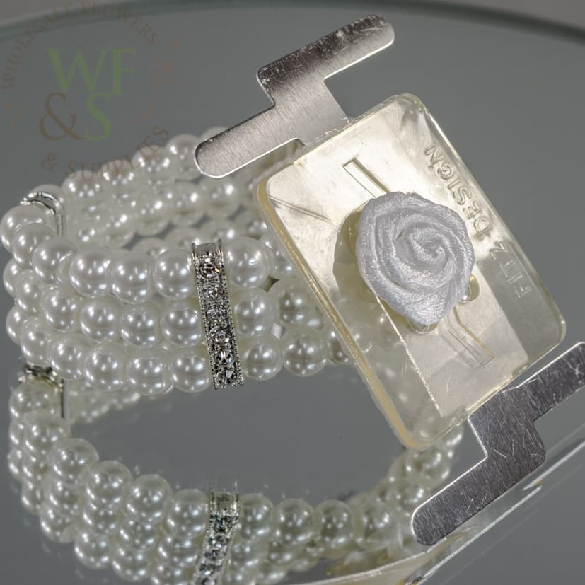 Duchess flower bracelet