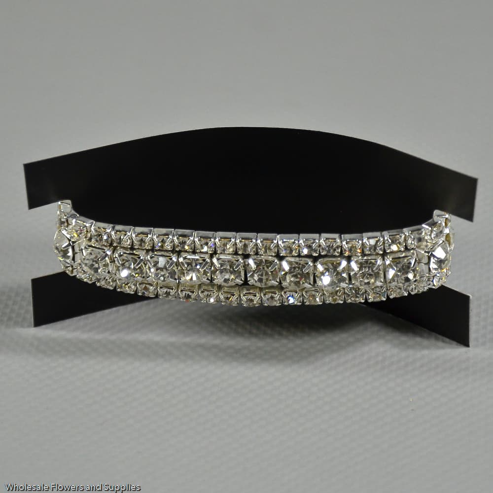 Fabulous flower bracelet dazzle