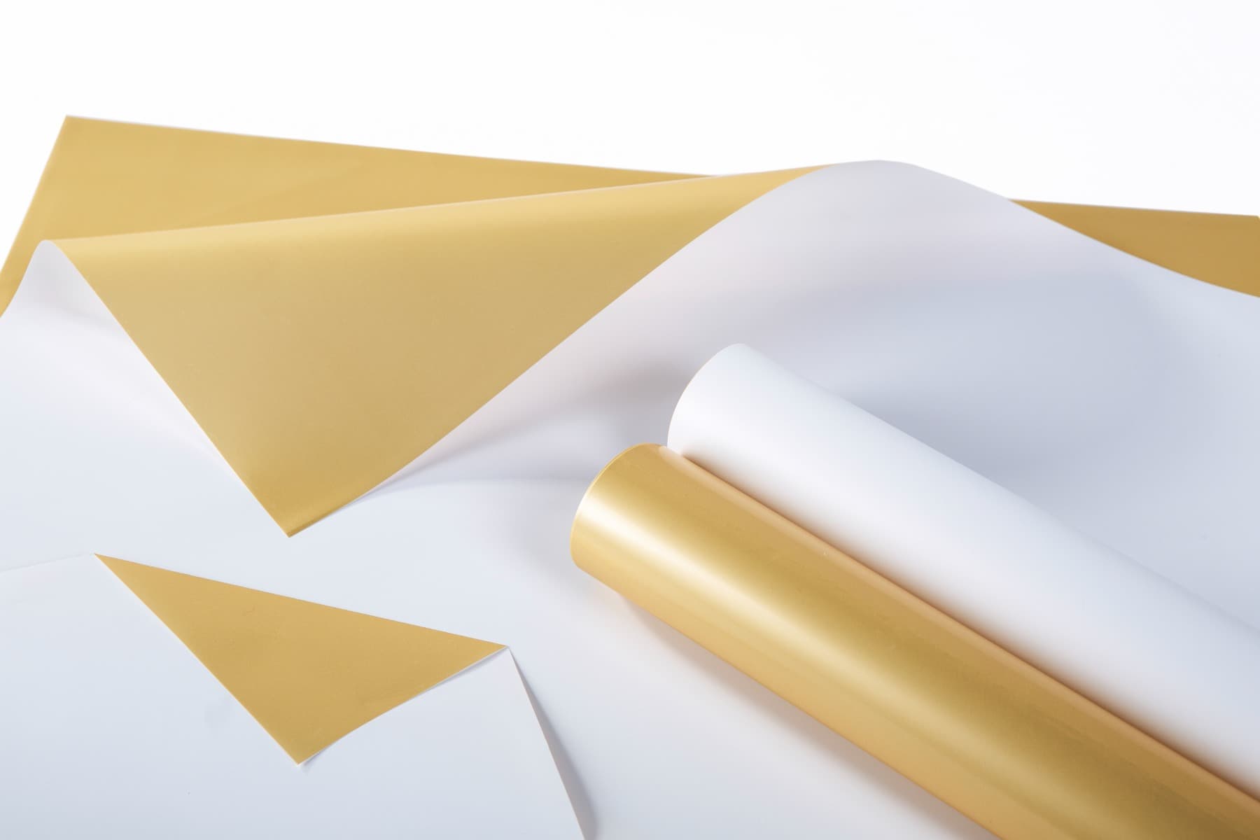 White & Gold Flower Wrap 