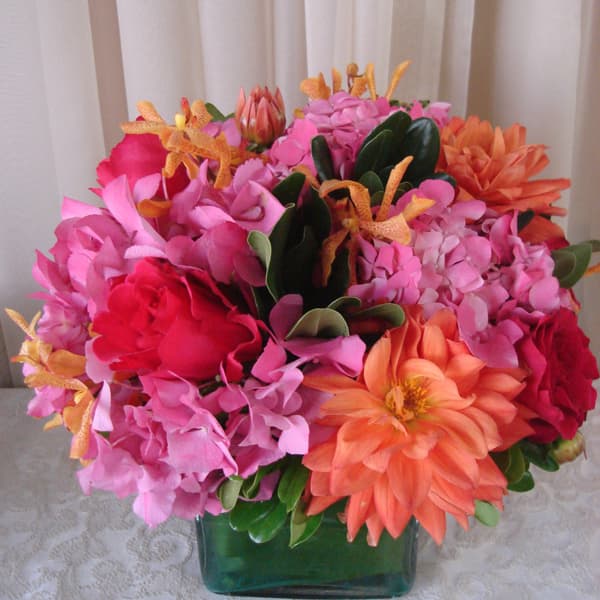 Glass Square w/ Roses & Seeded Eucalyptus