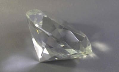 Medium crystal diamond