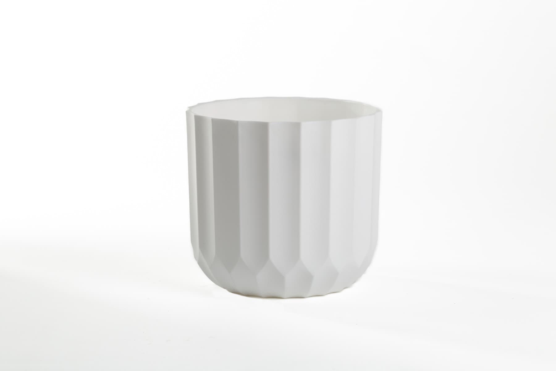 7" White Carved Plastic Pot