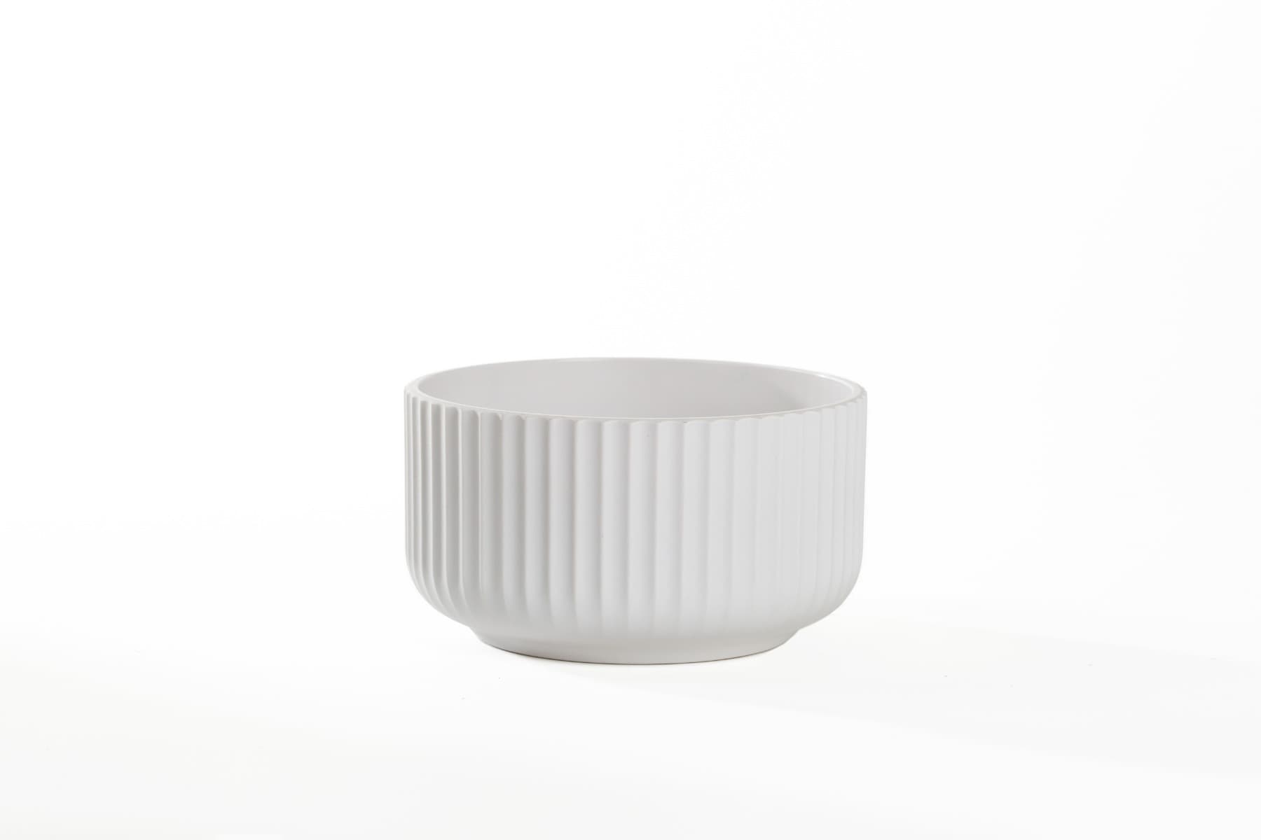 6.5" White Plastic Garden Dish