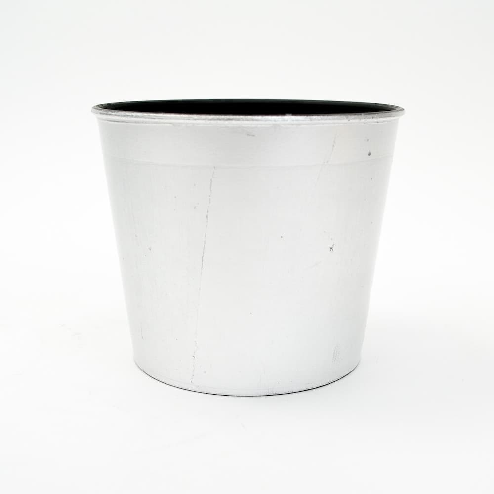 6" Silver Recycled Plastic Pot 