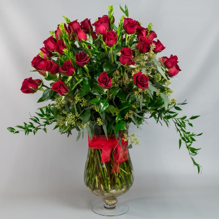 Delux 2 Dozen Roses in Glass Vase #4