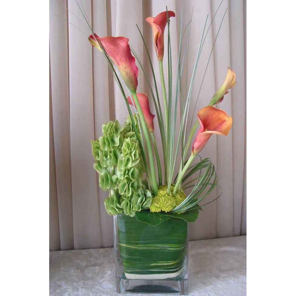 Mini Calla Lilies & Bells of Ireland