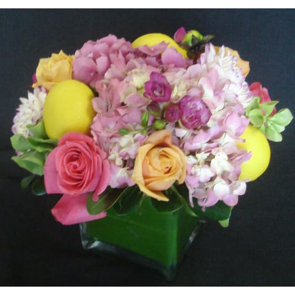 Square w/ Roses, Dahlias & Hydrangea